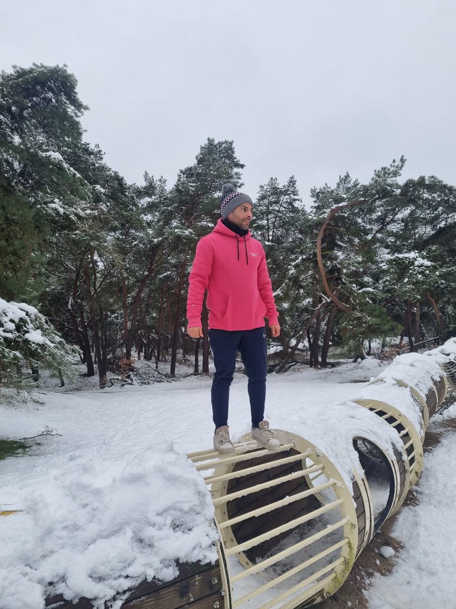 #snow #white  #pink 🛷☃️