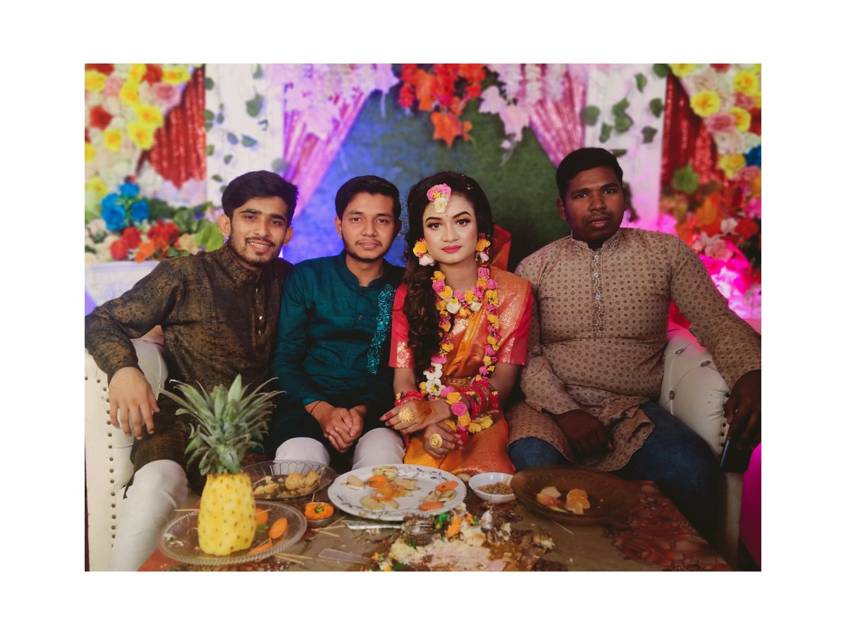 shanto_86's tweet image. The prayer to God is that,
May these two always be well and their families deserve happiness.
.
.
.
.
#paleyellow #friendwedding #lovelymoments