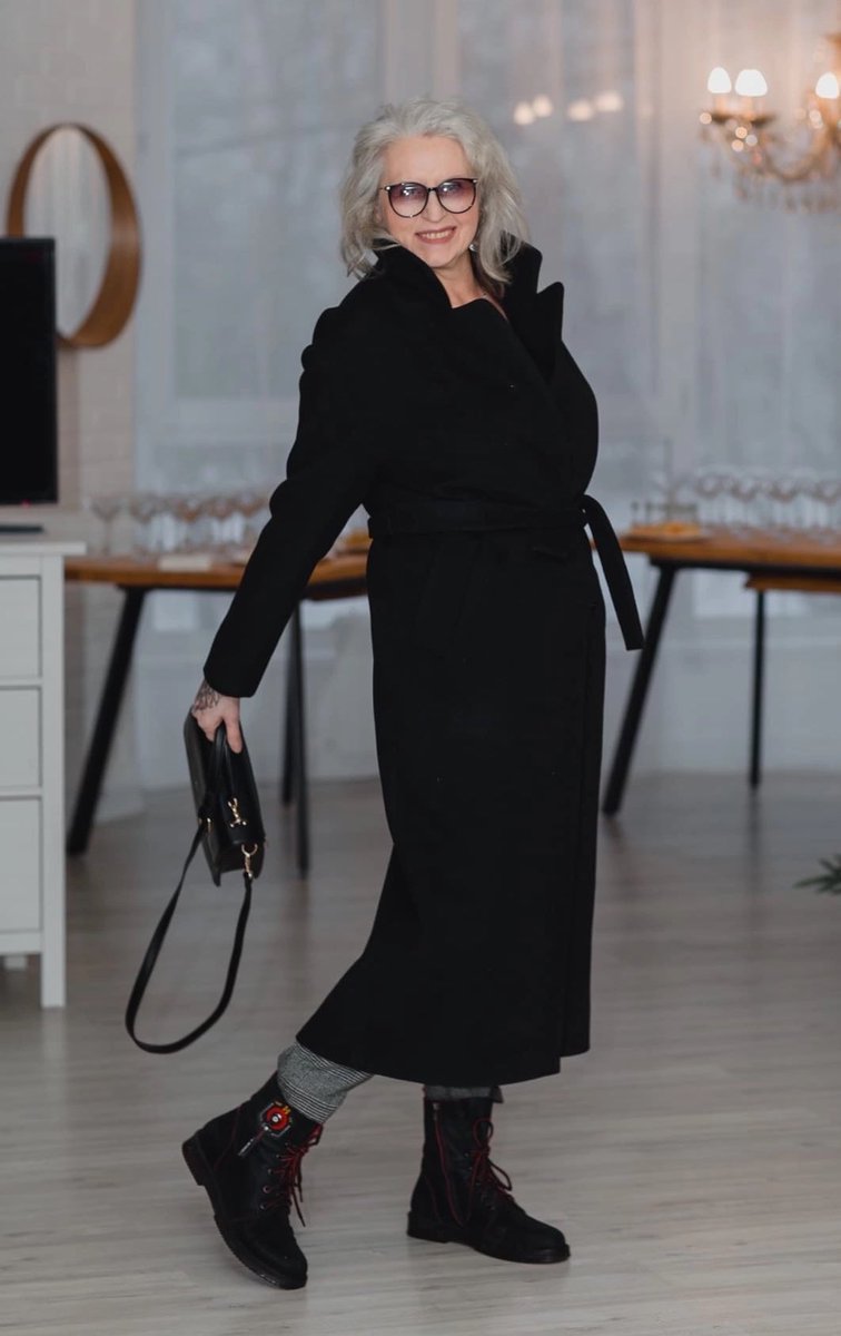 PivoSus's tweet image. рубрика «как будут выглядеть татуировки в старости»: да заебись они будут выглядеть, вон, на мать мою в 60 лет поглядите