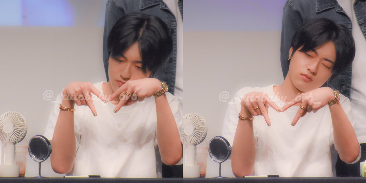 Ⓜ️포즈 ᐡㅠ ㅠᐡ 💙🫧