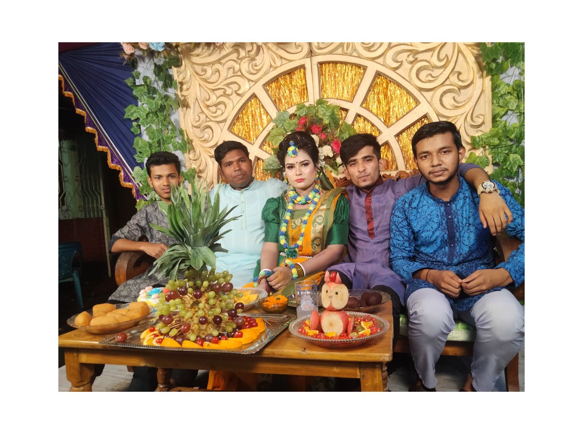 shanto_86's tweet image. The prayer to God is that,
May these two always be well and their families deserve happiness.
.
.
.
.
#paleyellow #friendwedding #lovelymoments