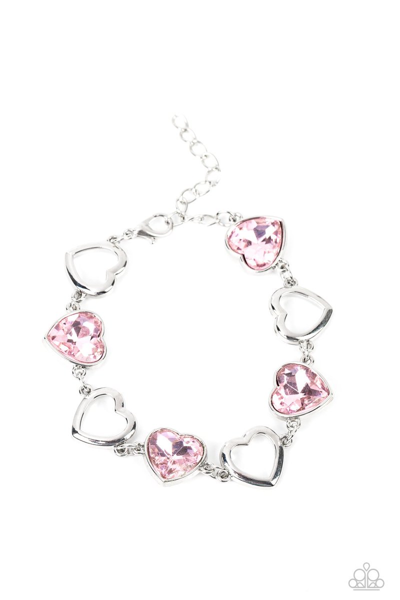 KimTeamer's tweet photo. Pink hearts are everything for Valentine's Day!!!
#Mskimzbling
#fivedollarBling
#ValentinesDay2023 
#LoveToday https://t.co/Bfvnrhz8xA