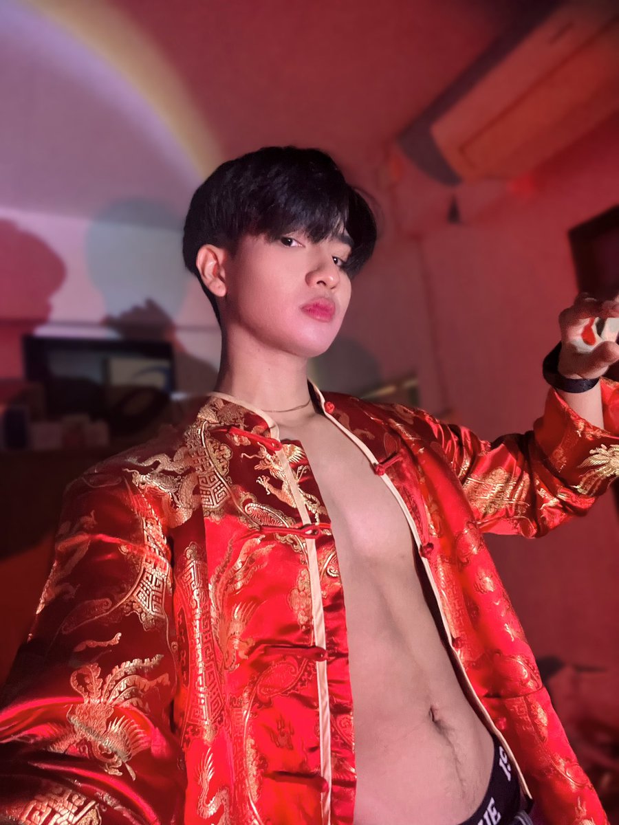 Atom45654's tweet photo. ขออ้อนเอาอังเปาได้ไหม🧧🥺 #ตรุษจีน https://t.co/hpjzEaY21v