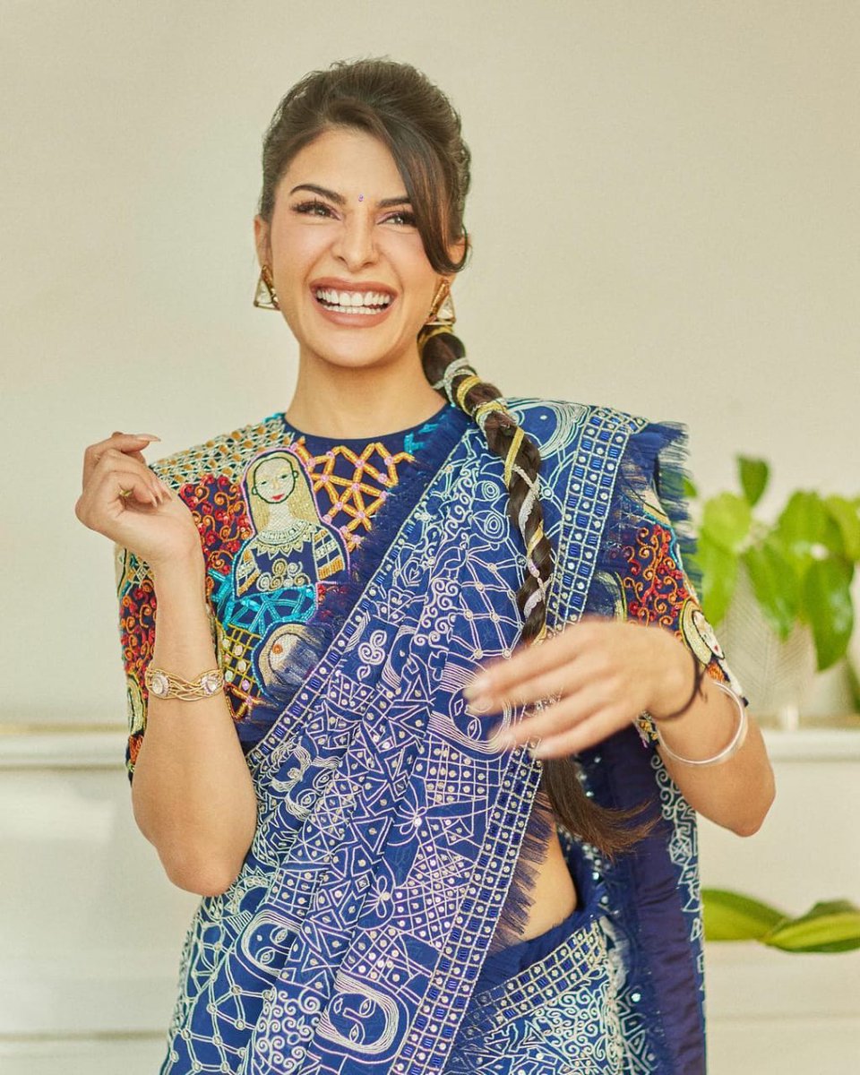 Asli_Jacqueline's tweet photo. Dadasaheb Phalke International Film Festival Awards 2023✨ https://t.co/zAMFTGfFlb