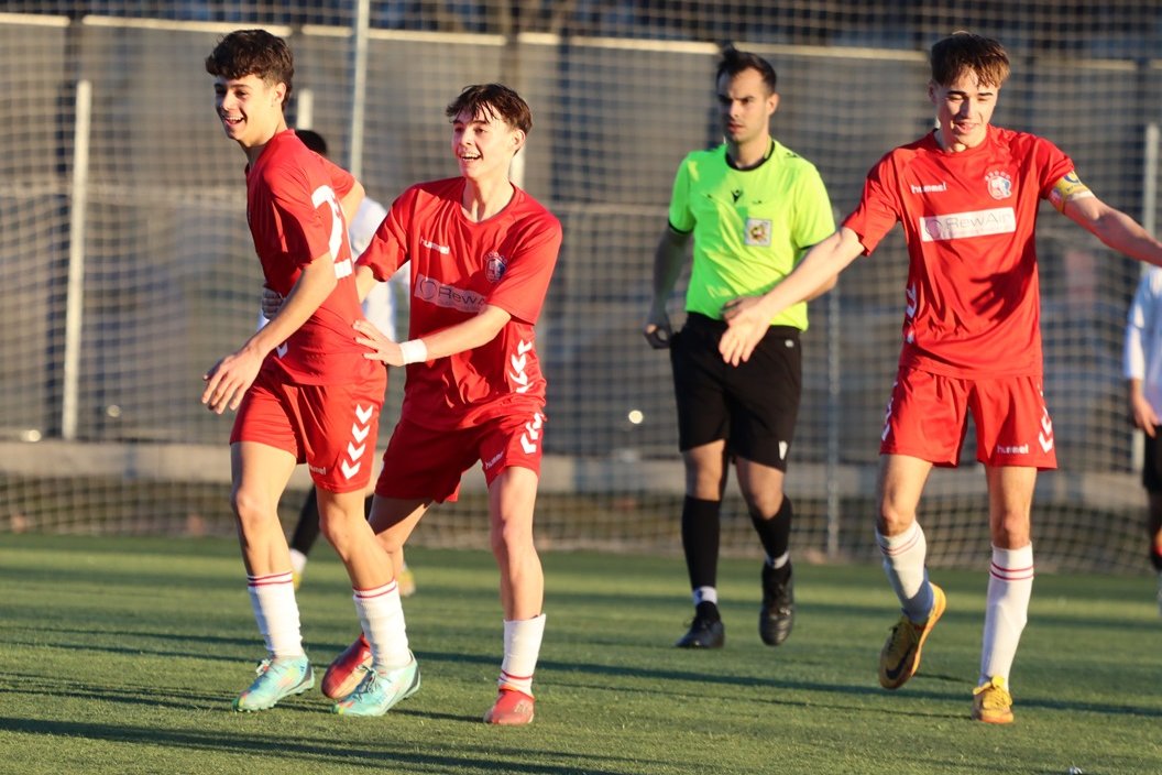 Juan56GG's tweet photo. ARCHIVO FOTOGRÁFICO DEL C. D. EFFB. CIUDAD REAL: 17ª JORNADA DE LA LIGA JUVENIL PREFERENTE. C. D. E... https://t.co/cJaj8K3tLm https://t.co/o4DI0TGAu9