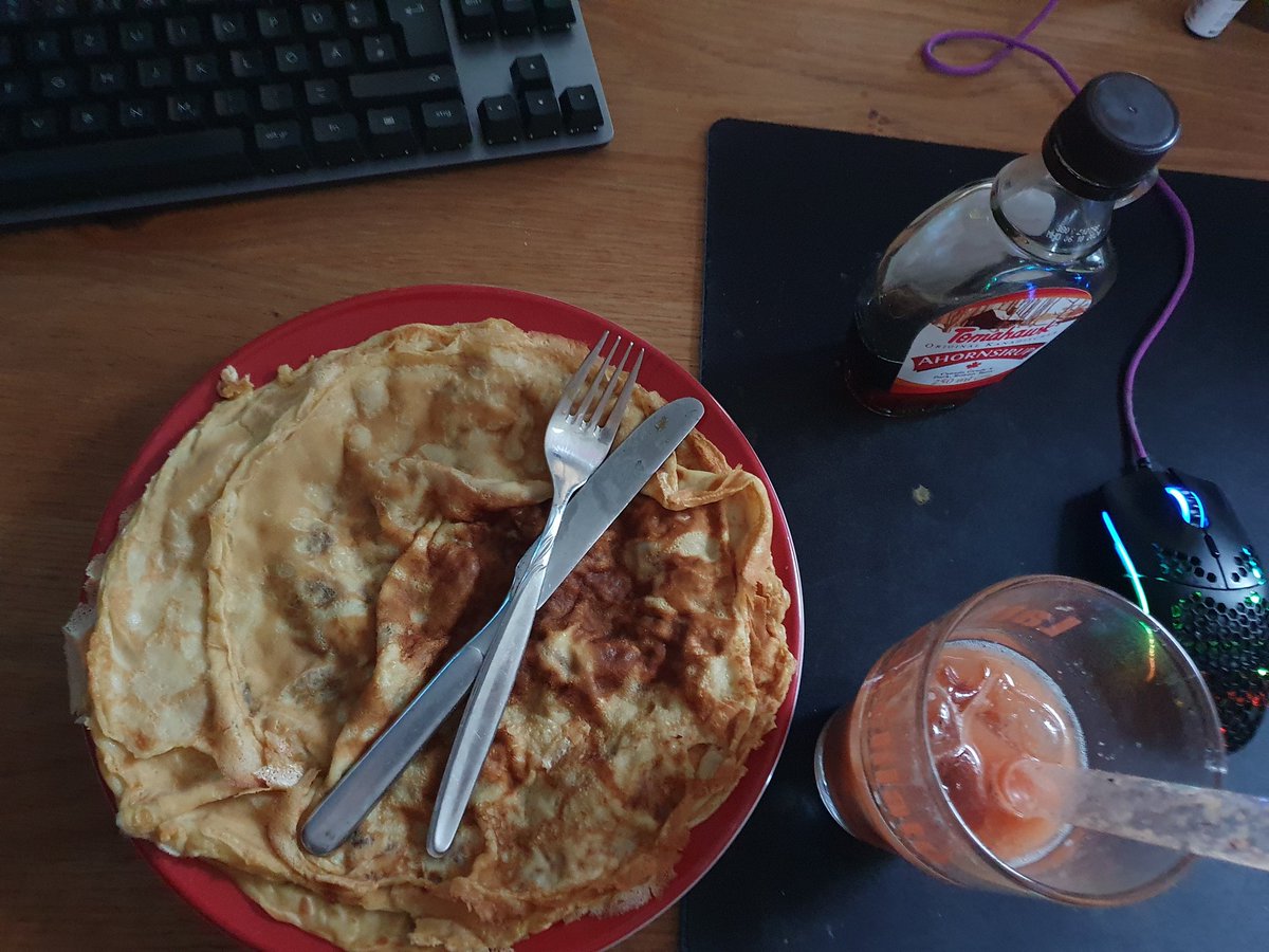 Guys, you won't believe it. I was taking a shower and Pancakes randomly spawned on my desk!