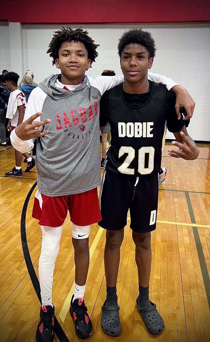 mann13_ayden's tweet photo. Good Game bro! 🏀😎💪🏽 
Always love!
#basketball #middleschool #JudsonvsDobie #StudentAthlete #AMD13 https://t.co/1waIgFkzUD