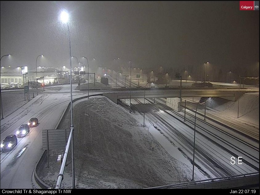 NewsRadioCGY's tweet photo. Drive carefully this morning. We are getting some light snow and it is starting to accumulate on roads around the city. #yyctraffic #660traffic https://t.co/xcfYC6ubvr