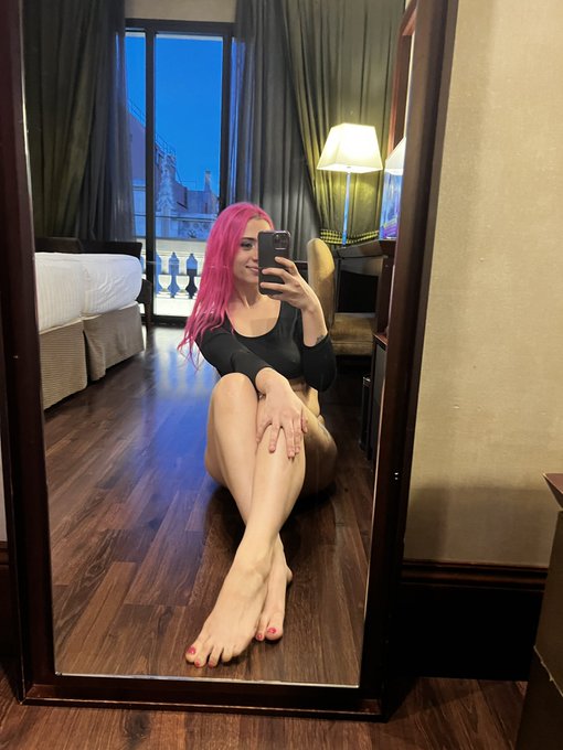 Esta semana dispongo de habitaci&oacute;n de hotel varios d&iacute;as 💋  Precios y tarifas por privado! #escortbarcelona<a href="/tag/barcelona"class="tags"><span>#barcelona</span></a><a href="/tag/felizdomingo"class="tags"><span>#felizdomingo</span></a><a href="/tag/hotel"class="tags"><span>#hotel</span></a><a href="/tag/imagen"class="tags"><span>#imagen</span></a><a href="/tag/esco"class="tags"><span>#esco</span></a>