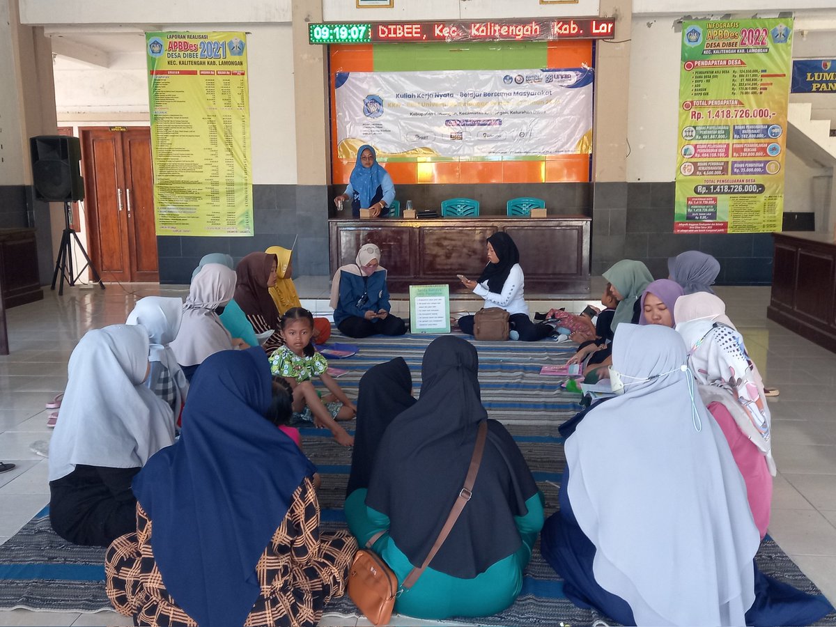 lindakinalu's tweet photo. [PRESENSI KKN BBM 67 UNAIR - Day 13]

- Penanaman Tanaman Toga 🌱
- Pelaksanaan Kelas Ibu Hamil 🤰🏻
- Friendly Match (Sepak Bola) ⚽

#UniversitasAirlangga #KKNBBM67Unair #UNAIRWCU #GLOBALSDGs #SDG #UNAIRFORSDGs #unairmengabdi #dibee_kalitengah_lamongan https://t.co/jJfFOa4lsq