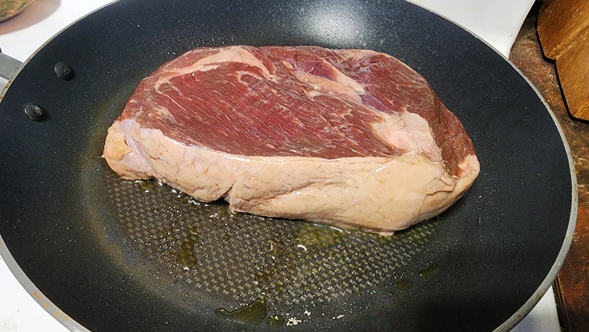 FHolocker's tweet image. Doing something I really dislike