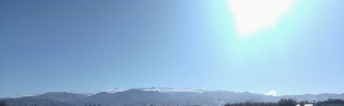 IbnChang's tweet photo. #Voilà Sin cables de alta tensión, sin farolas, sin edificios que se pongan por delante .. Ampliadla , que se ve mejor ! 😜
#WinterTeam #Inviernistas
#Graná #MásNieve 🙏 https://t.co/MsGC8rnksO