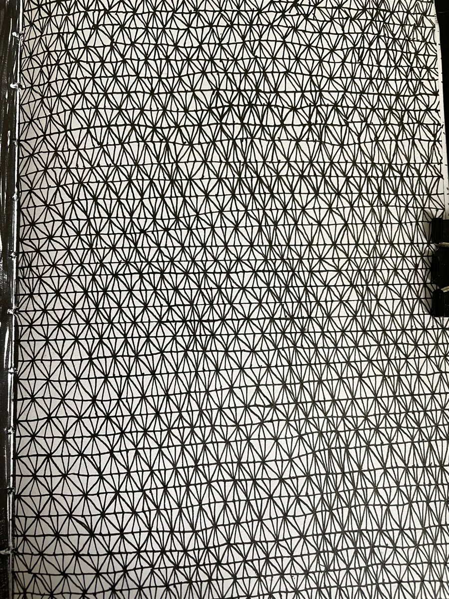 izzybbcomics's tweet image. line and pattern sketchbook pages