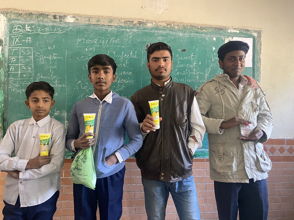 pwandbh's tweet photo. School visit for Clean Water awareness and distributing prizes for students who participated in various QnAs and Naat khwani.
Govt Baldia Boys Secondary School J Area Korangi 5

#schoolvisit #awareness #moments #students https://t.co/iwXL4AepKO