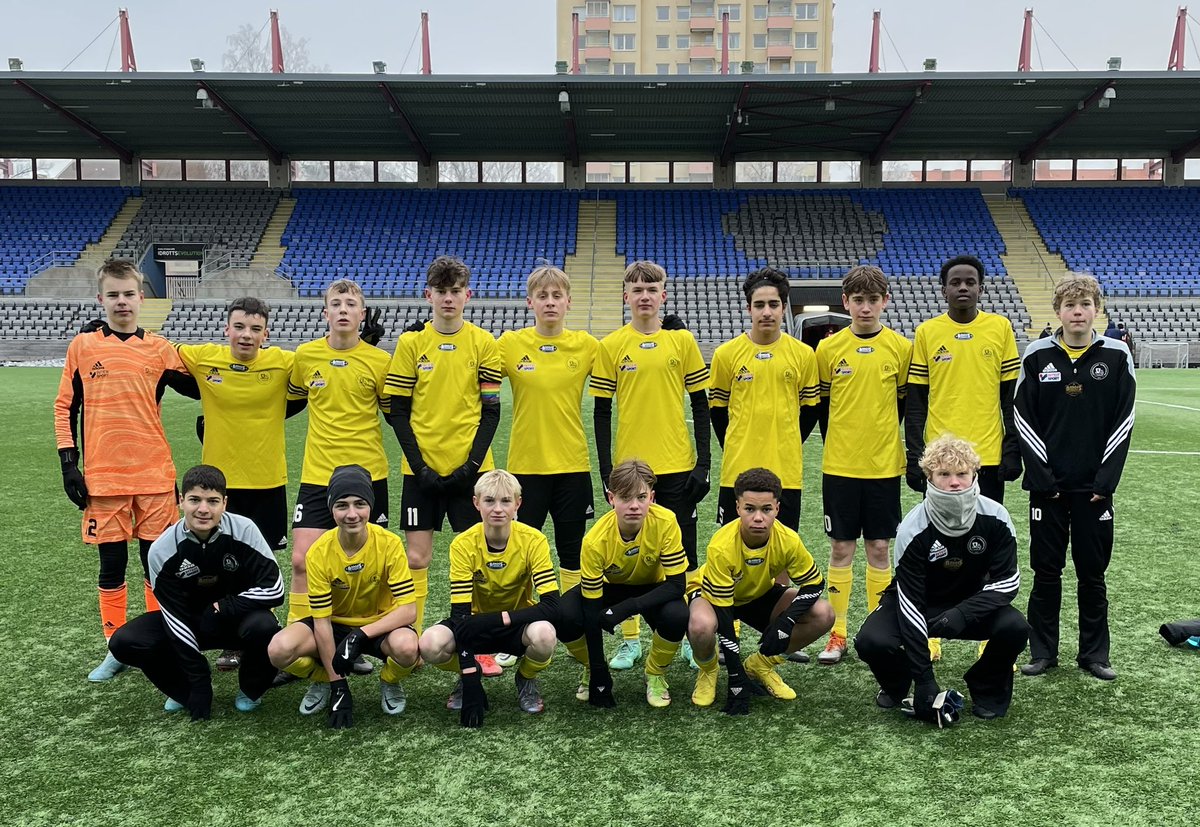 SemirMehanovic's tweet image. Säsongspremiären avklarad. Södermanlands FF P07 Future Team mot Upplands FF. 3-6 hämtades upp till 6-6. #aldriggeupp