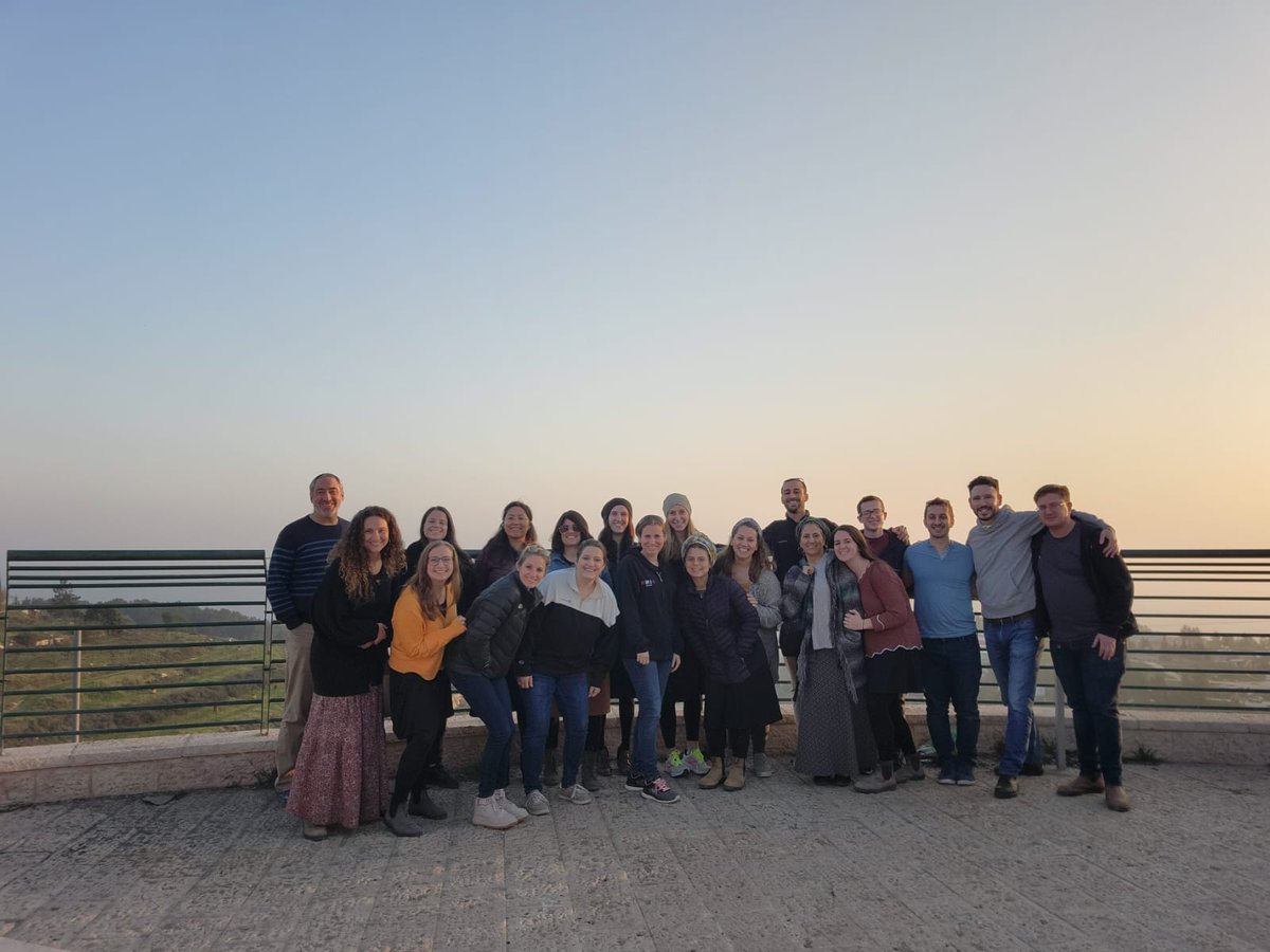 Ellie Hanson tweet media