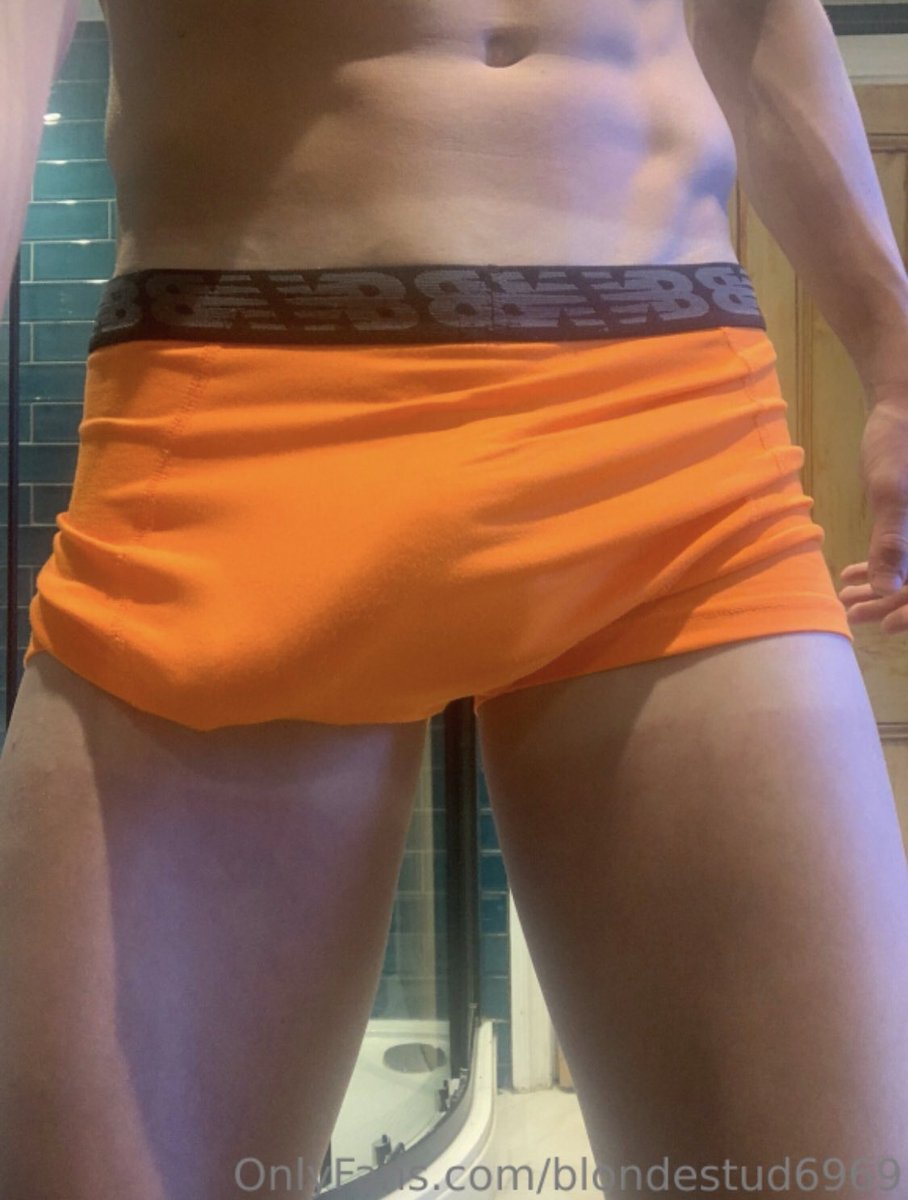 blondestud6969 inviting you to his private page