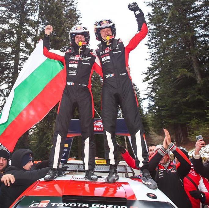 Quel week-end encore une fois 🤩 : des kilomètres, des longues journées (et des courtes nuits), des prises de risque, des angoisses mais au bout LA VICTOIRE 🥇 

Chapeau bas messieurs <a href="/SebOgier/">Sébastien Ogier</a> et Vincent Landais 🎩 Et merci à mon acolyte Yannick Roche 🙌🏻 

#WRC #RallyeMonteCarlo