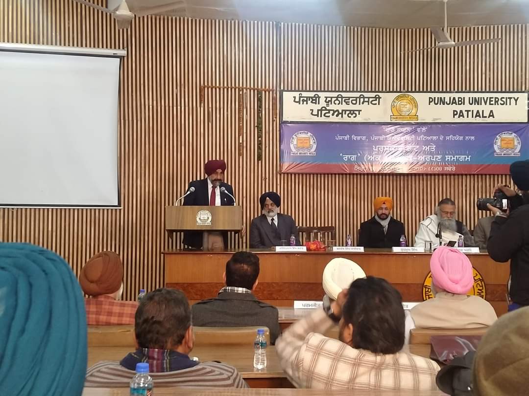 prof_baldev's tweet photo. @Aaswant 
 ਕਥਾ ਅਵਾਰਡ ਲਈ ਅਦਾਰਾ ਰਾਗ ਦਾ ਧੰਨਵਾਦ ਅਤੇ ਪੰਜਾਬੀ ਯੂਨੀਵਰਸਿਟੀ ਪਟਿਆਲਾ ਵਿਖੇ ਕਰਵਾਏ ਗਏ ਸ਼ਾਨਦਾਰ ਸਮਾਗਮ ਲਈ @Punjabiuni ਅਤੇ @punjabidepartment ਦਾ ਸ਼ੁਕਰਗੁਜ਼ਾਰ ਹਾਂ। https://t.co/RQSxjmH1bB