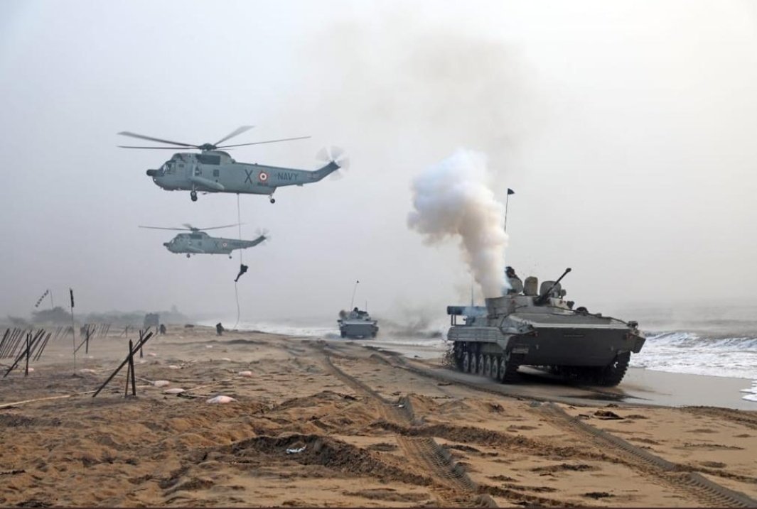 thegomathi's tweet photo. 🇮🇳Largest biennial #TriServices Amphibious Exercise #AMPHEX 2023 conducted near Kakinada #AndhraPradesh, 17-22 Jan 23.
High tempo of #AmphibiousOps with #IndianArmy troops, #IndianNavy amphibious warships & #IndianAirForce aircraft.
#NoBeachtooHard
#NoShoretooFar https://t.co/Q1mxC2S0ET