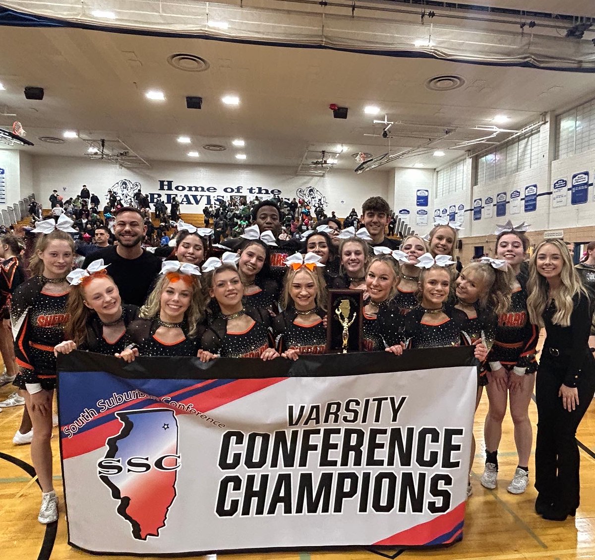 ShepardAstros's tweet photo. Congratulations to Coach Marr and Cecelia Welker and @AstrosCoedCheer varsity and junior varsity on both winning first place at the South Suburban Conference meet!  Varsity also set a new program record for high score. https://t.co/5s98PAxUlg