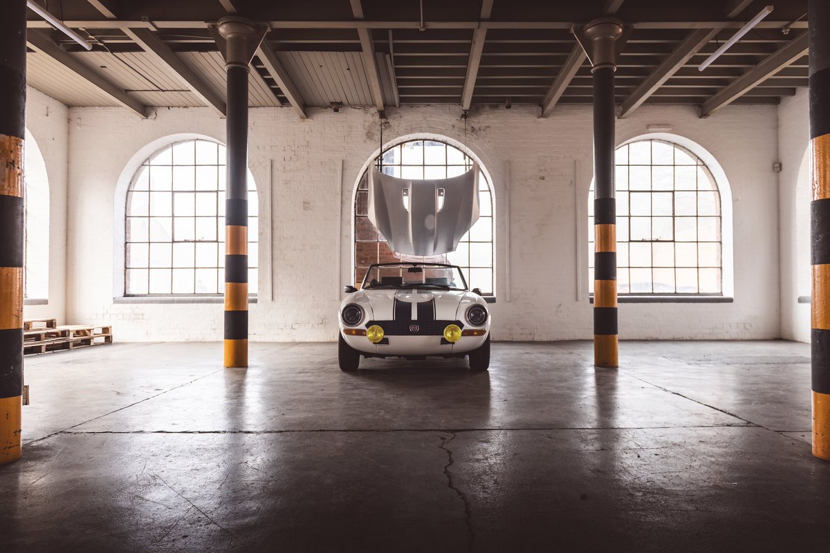 Takona_official's tweet image. We can’t mention yesterday without talking about the location. 

Gasoline Juice creator Caesar very kindly raised the shutter, ahead of the official opening of the space, to allow us to meet up and give a dry run to how the space works with people inside. 

📸 by @NWVT