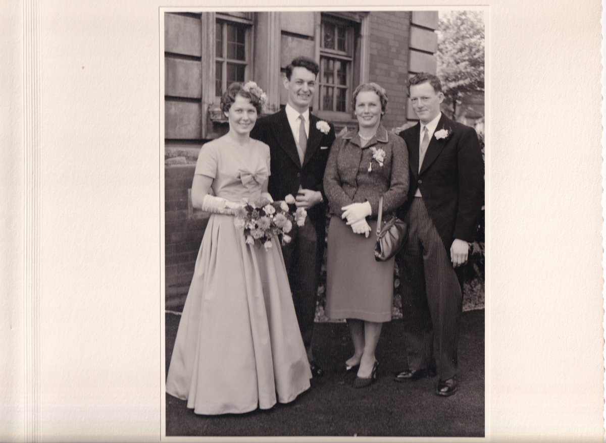 CraigAmiSmith's tweet photo. This week we said good bye to the last of a generation of the Smith family, my Auntie Carole.  Here is Carole, Colin(my dad) Ethel(gran) and Martin Smith, the uncle I never met, at dad's wedding.  Martin is remembered at @WWTSlimbridge with the Martin Smith Hide. https://t.co/VZ4BttfgUW