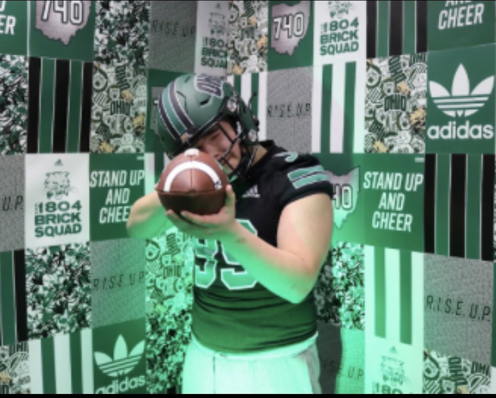 _Ginowilliams_'s tweet photo. After a great official visit, I’m blessed to say that I will be committing to @OhioFootball ‼️Lets get to work!!! @DJRSwework @CoachAlbin @TREMAYNE_SCOTT @CoachJohnHauser @coach_nowinsky https://t.co/hmgMytlGbE