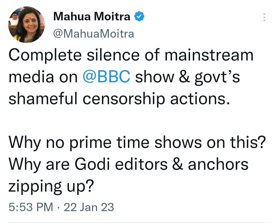 Sanju_Verma_'s tweet photo. This banshee who screeches like a hysterical kindergartener in  Parliament should be told,intolerant #MamataBanerjee jailed Prof Ambikesh Mahapatra for sharing a meme in 2012

Prof was acquitted after 11yrs,2 days ago

Btw,SC delivered historic verdict exonerating PM in June 2022 https://t.co/ixaarjlKpC