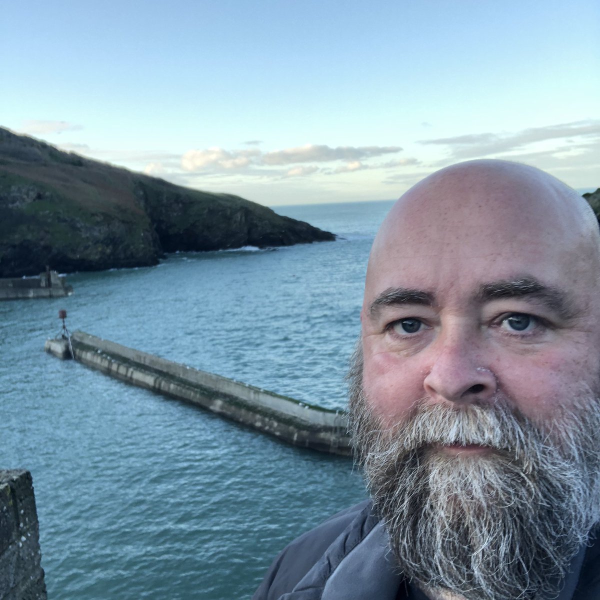 nicowilduk's tweet photo. A big thank you to Nicola and her sidekick Bess for their generous hospitality #portisaac #cornwall #gratitude @13Chy https://t.co/nttlm6YfVF