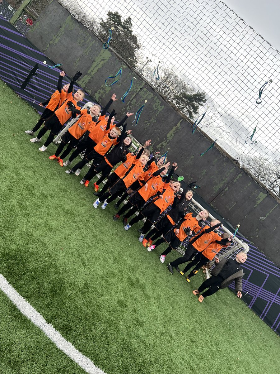 YfcPreston's tweet photo. Today our 2015s travelled through to Fives Hamilton for a festival run by Soccer Stars Academy. 

Our 3 teams played 20 games combined so was hard work for them. Attitude and behaviour spot on👍🏻

Big thank you to Soccer Stars academy for having us and well done to the kids ⚽️🧡 https://t.co/AqUr4HWQqi