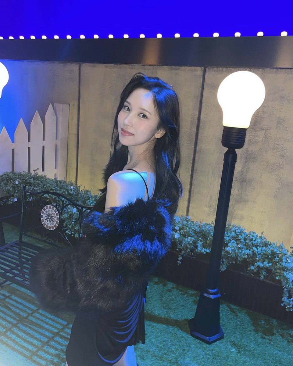 HFZHSM___'s tweet photo. SOTY rightfully hers 🥹🐧❤️ https://t.co/pE3L7JTP3v