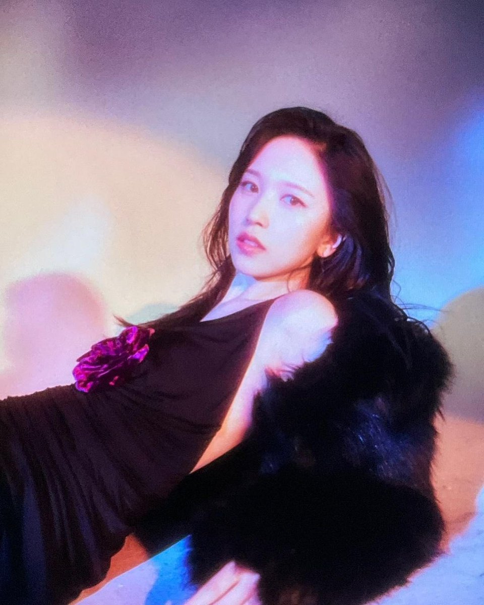 HFZHSM___'s tweet photo. SOTY rightfully hers 🥹🐧❤️ https://t.co/pE3L7JTP3v