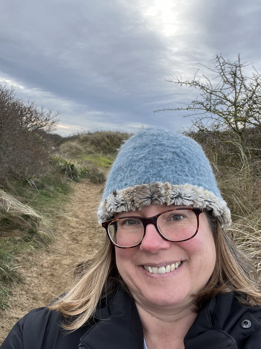 Catherine Owen tweet media