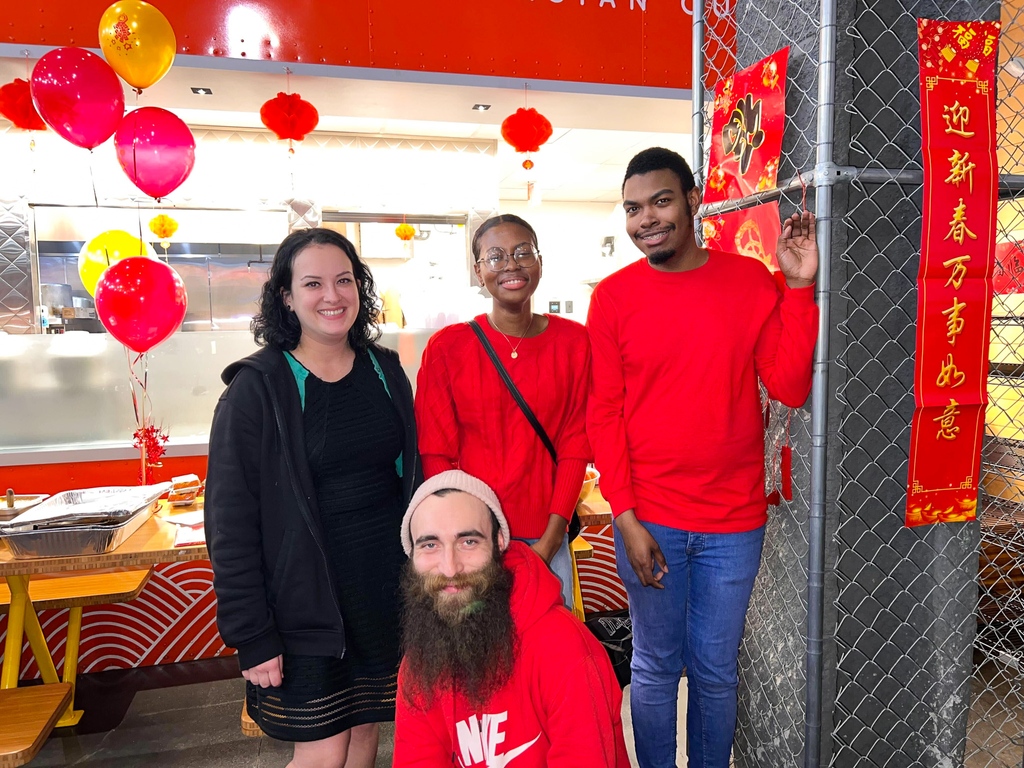 bonme's tweet photo. Happy Lunar New Year🎉 Check out the new year celebration we hosted with our Bon Me family!

#bonme #bonmebites #lunarnewyear #chinesenewyear #bostonasianfood #bostonrestaurant #foodies https://t.co/trGsGP9f99