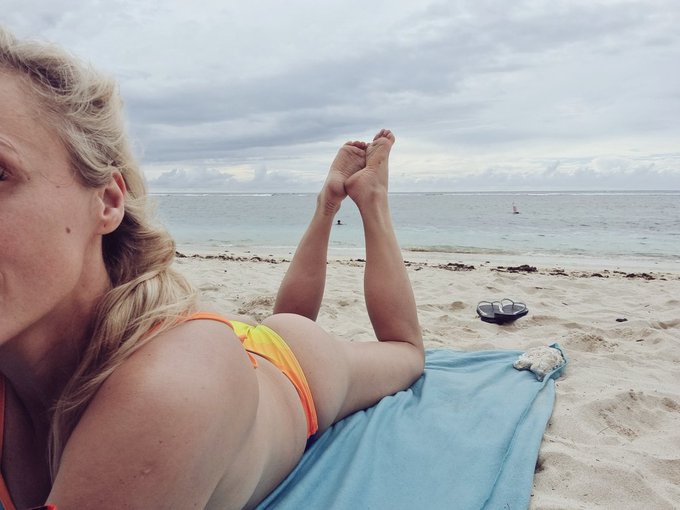 Sun is hiding..but I'm not! I  can share  hot  pics 🏝👍🔥🔥❤️❤️☀️🏞 https://t.co/5ZGCoPULf5<a href="/tag/porn"class="tags"><span>#porn</span></a><a href="/tag/prolapse"class="tags"><span>#prolapse</span></a><a href="/tag/analqueen"class="tags"><span>#analqueen</span></a><a href="/tag/analfanatic"class="tags"><span>#analfanatic</span></a>