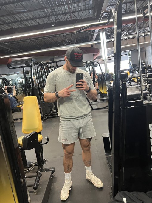 dues paid 💪🏼💦 https://t.co/XJvR24fXJD