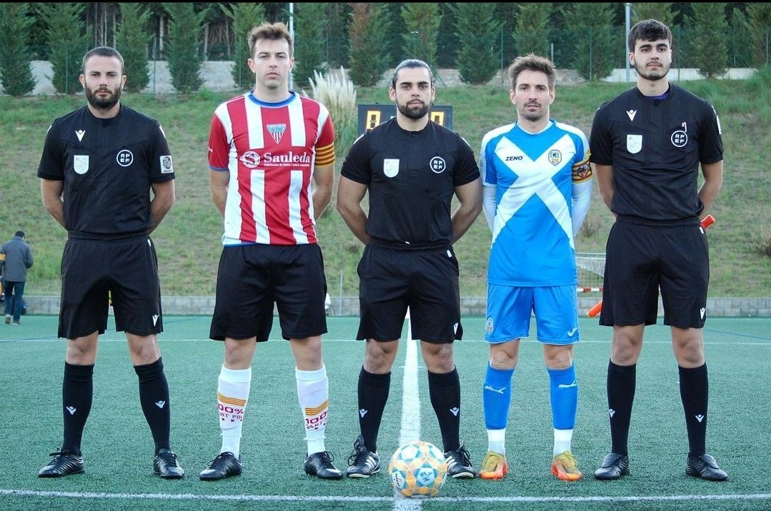 🧔🏻 Segona Catalana G2B
🗓 Sábado 21 Enero 2023
⏰ 17:30H
🏟 Mpal Llavaneres 
⚽️ <a href="/CELlavaneres/">C.E. Llavaneres</a> 0 -  <a href="/atcsantpol/">AT.C. SANT POL</a> 3
📌 Jornada 16
 #Mataró #Llavaneres #santpol #maresme #catalunya #futbolcat #2cat2B #futbolmaresme