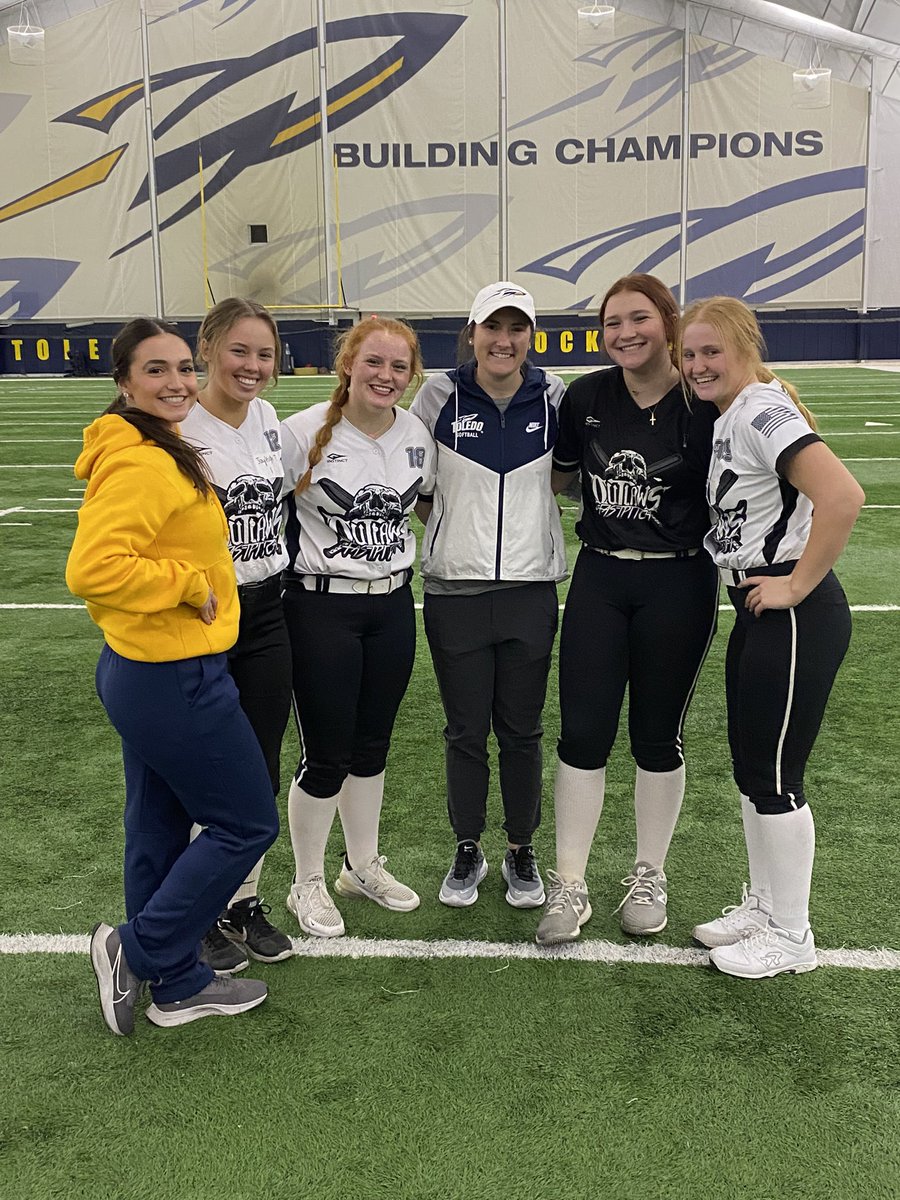 Reese Poston tweet media