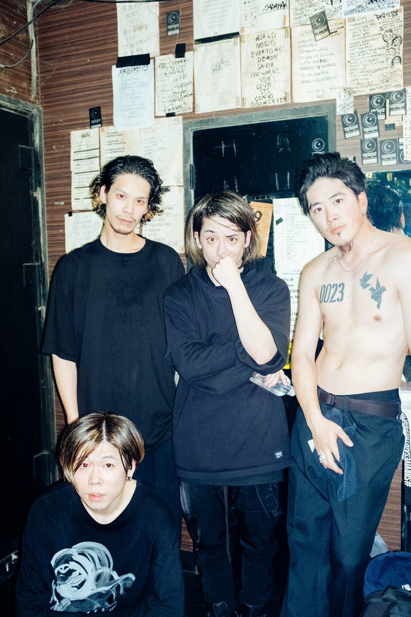 SSTPofficial's tweet photo. “MAGIC HOUR” Day1 Shibuya sold out done. 

Stand AtlanticとKnosisを招いての久しぶりのMAGIC HOUR。
そして、久しぶりの対バンツアー始まりました。
サイクロンでスタートを切れて本当よかったです！

Photo: @__tpwbo 

#survivesaidtheprophet #サバプロ #MAGICHOUR https://t.co/Cbnu63wg20