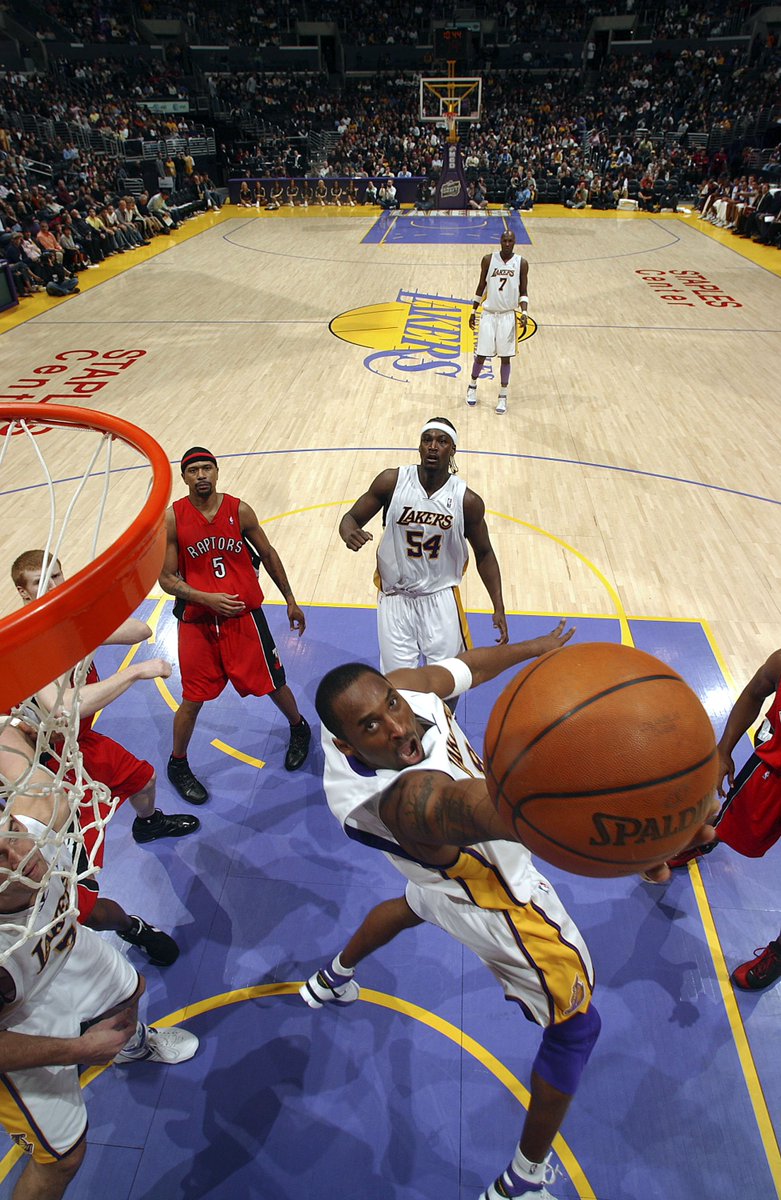 ESPNInsights's tweet photo. On this Date in 2006: Kobe Bryant drops 81 points against the Raptors, second-most in NBA history behind only Wilt Chamberlain’s 100. https://t.co/YEisBzeLc4
