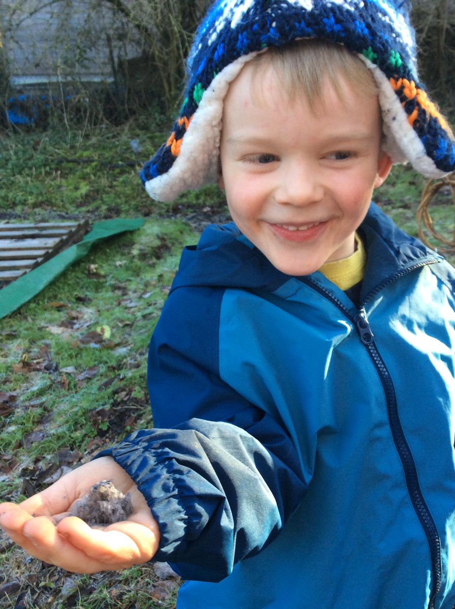 HambrookSchool's tweet photo. We celebrated Chinese New Year and 'The Year of the Rabbit' in Forest School this week by checking on our rabbit burrows and making dragons out of leaves and sticks. #Hambrook1 then enjoyed playing with the ice before warming their hands with a hot drink! https://t.co/JKJivqmYOV