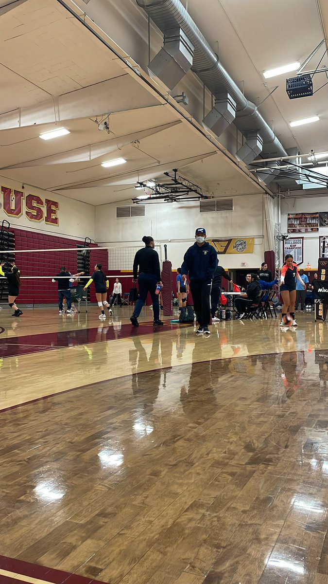 noahhchung's tweet photo. Game day‼️ @Jennabanz @CoachSamWol23 @VBallrecruiter https://t.co/fsUXcEuwqR