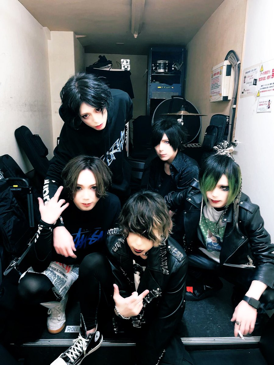 TRNTY_39's tweet photo. 池袋BH
ありゅおめでとう㊗️

久しぶりのTRNTYでした▽

お越しの皆様、演者様、スタッフ様
ありがとうございます。

また逢いましょう△ https://t.co/cG9Wfpv4Hj