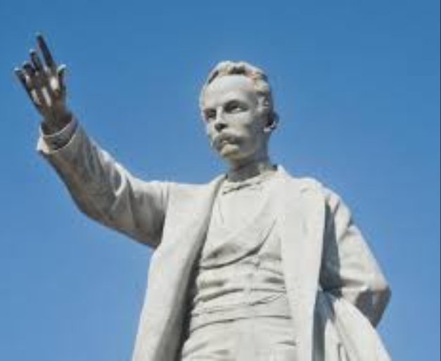 "Hay que sacar de lo profundo las virtudes sin caer en el error de desconocerlas porque vengan en ropaje humilde,ni de negarlas porque se acompañen de la riqueza y la cultura 
#MartiVive 
#170Aniversario 
<a href="/japortalmiranda/">José Angel Portal Miranda</a> 
<a href="/GeoPAlvarez/">Georgina Pérez Alvarez</a> 
<a href="/PardoRegla/">Regla Angulo Pardo</a> 
<a href="/CarlosRMoranG/">Carlos Rafael Morán Giraldo</a> 
<a href="/dpscamaguey1/">Dirección General de Salud Camagüey</a>