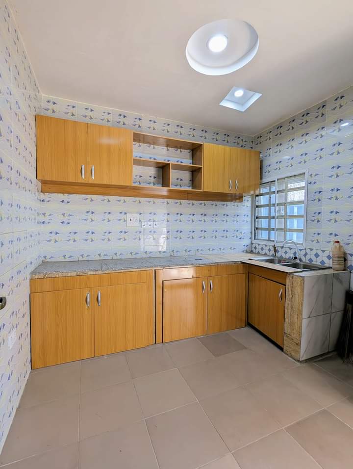 cantonalive007's tweet photo. To Let 🏠

A Virgin 4 Bedroom detached bungalow is up for rent .

Location: UdohUdoma by banking layout Uyo, Akwaibom State 

Rent :₦2.5m per annum
Agency fee:10%

Features are outstanding and beautiful.
08023711593,07068914699 https://t.co/PFNuiP8tgx