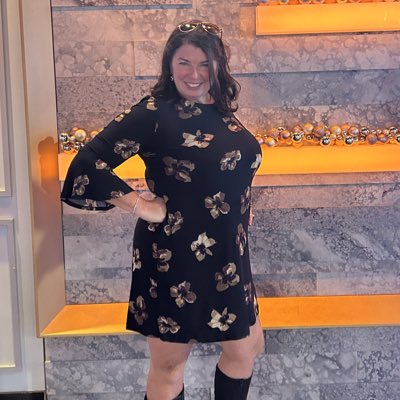 Leepizzazz1's tweet photo. #leepizzazz. #eartounderstand   Building a presence and working towards my talk show “Ear to Understand”.
Let’s finally breakdown the mental health barrier with real peoples’ stories, like me, Lee . https://t.co/Qtte5C8BFk