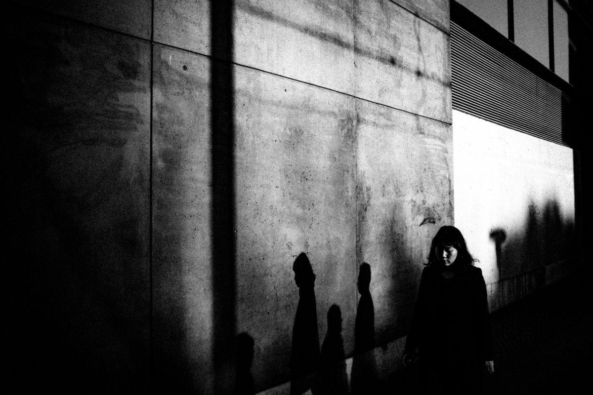 oliverkrumes's tweet image. A walk a day
keeps depression away

#streetphotography #streetphotographers #bnwphotography #blackandwhite