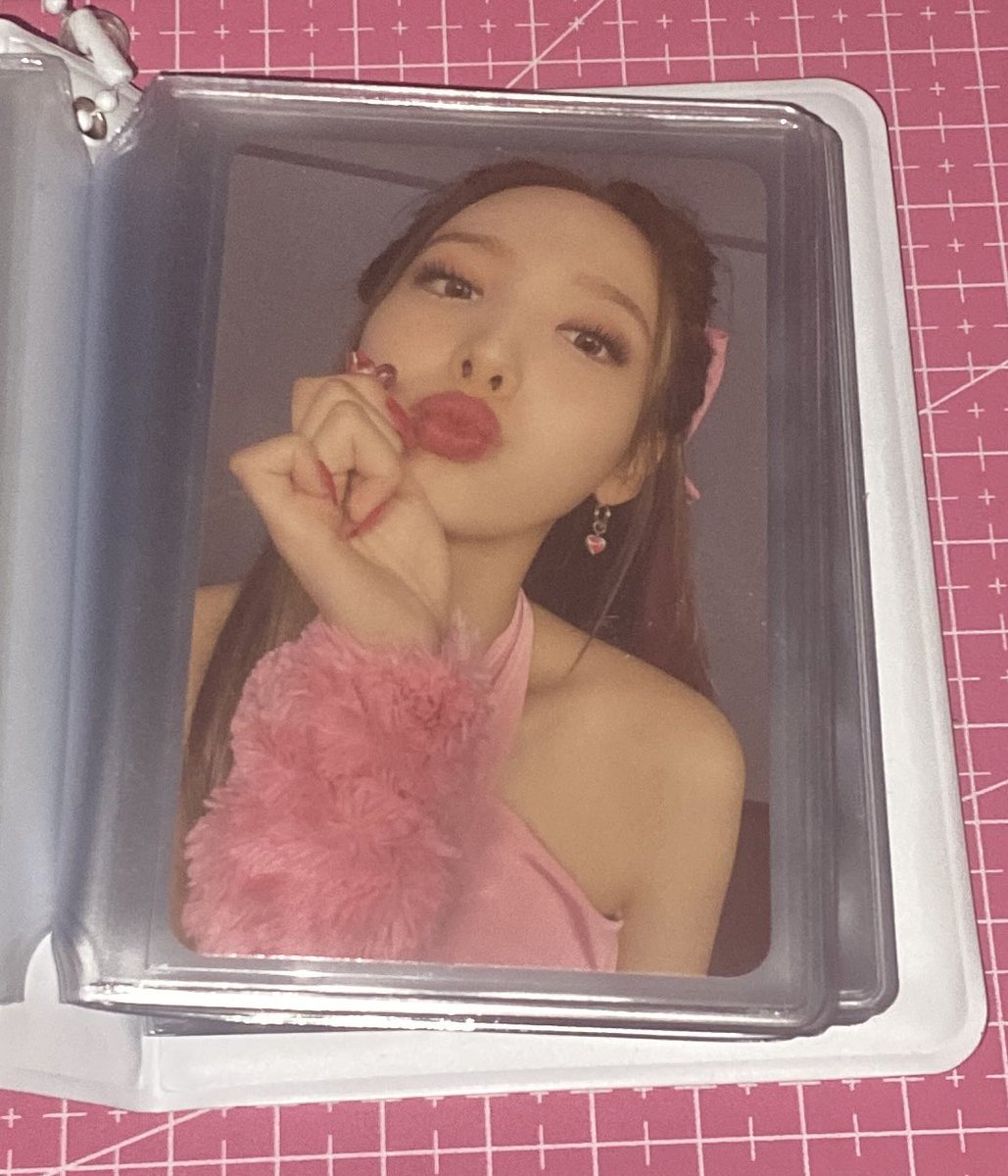 xiao_rinaaa's tweet photo. (っ◔◡◔)っ ♥ happy mail ♥ | #rhirhimails
hiii @pixclfiles received nayeon already thank u for letting me adopt her🫶🏻
#pixclfeedback https://t.co/BE1jWeApPu