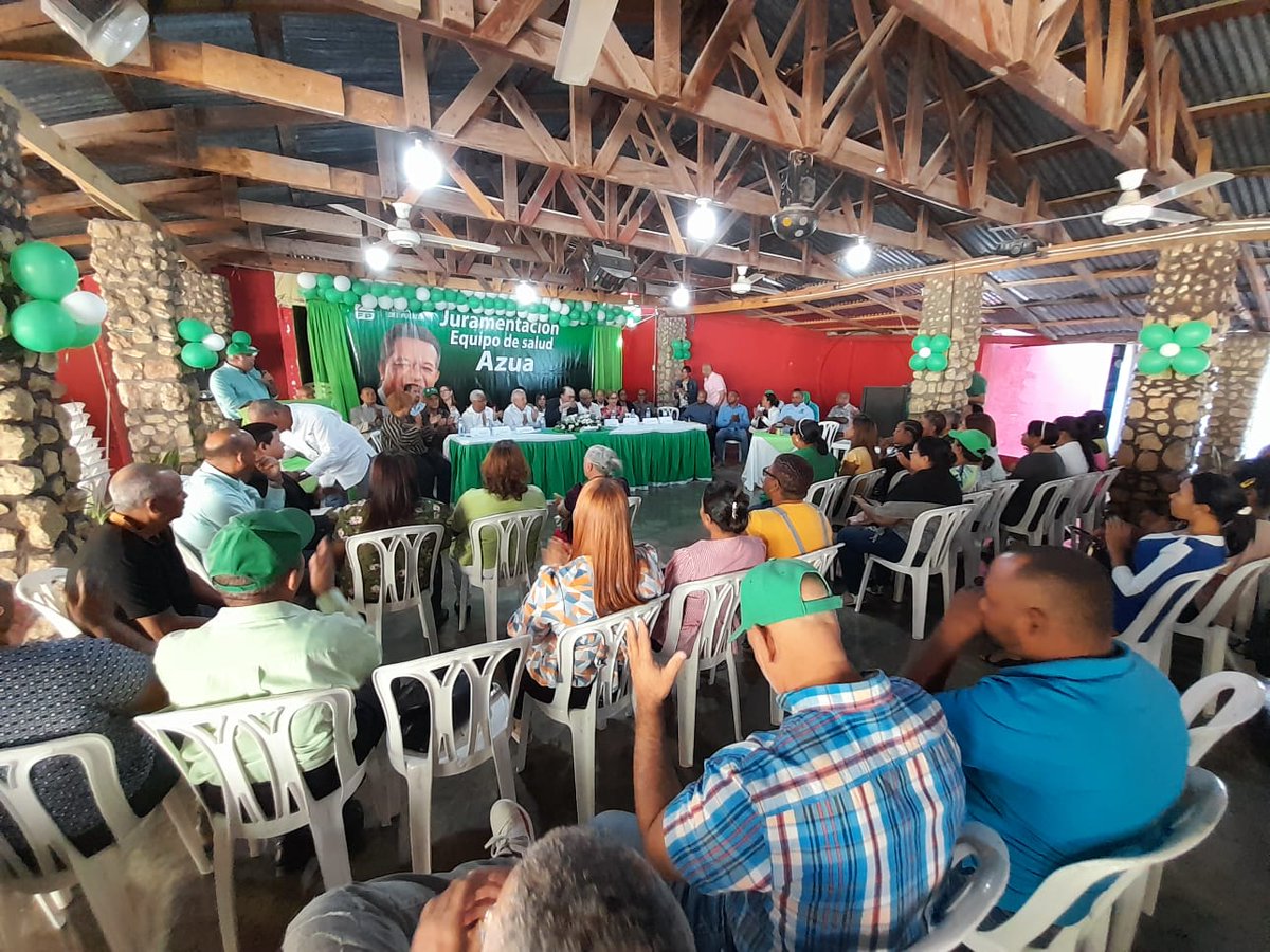 En Azua RD, avanza la FP-AZUA  #Azua #FuerzaDelPueblo #FPComunica Juramentacion de los galenos de la medicina, en la estructura partidaria de FP. <a href="/henry_meran/">DR. HENRY MERAN</a> <a href="/BautaRojas/">Bautista Rojas Gómez</a> <a href="/radhamesjimenez/">Radhames Jimenez</a> <a href="/anitabritogil/">Ana Brito Gil</a> <a href="/alfredofreites7/">Alfredo Freites</a> <a href="/LizardoKeiry/">Keiry lizardo</a> <a href="/juanpujols02/">Juan Pujols Rossis</a> <a href="/zuleicagarcia88/">Zuleica García</a> <a href="/Rafelitova/">Rafelito Valenzuela</a>